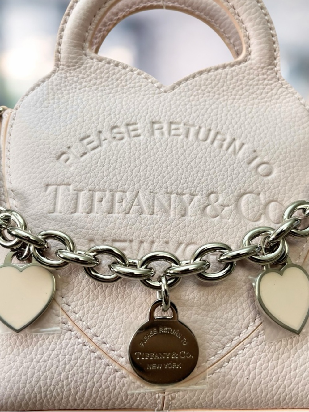 Authentic Tiffany & Co. Soft Pink Leather Mini Bag with Heart Charm Chain - Picture 3 of 5